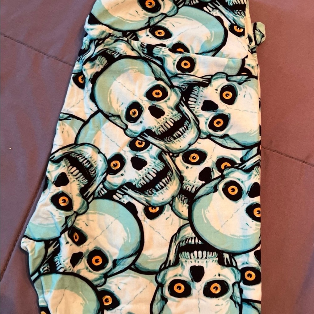 Skeleton head Lularoe